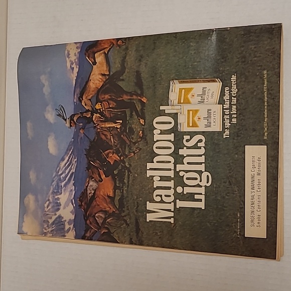 Set of 5 Vintage Tabloid Magazines - Picture 10 of 16